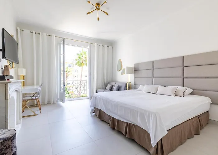 Miramar Studio - Unique Studio in Palais Miaramar on la Croisette